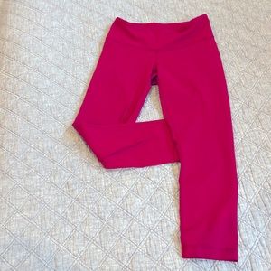 Lululemon red/pinkish 3/4 length? Regular rise size 4 pants